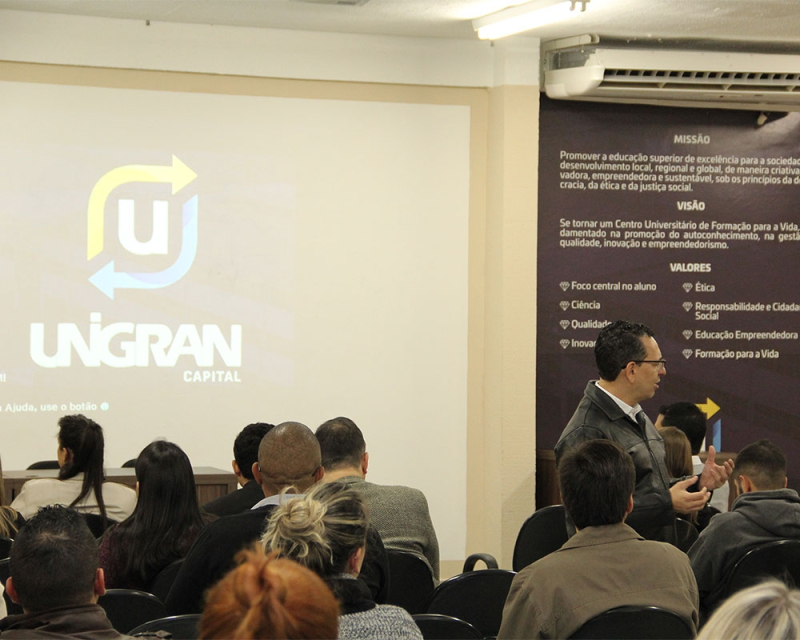 Aula magna do curso de pós-graduação é ministrada pelo Procurador-Geral de Justiça